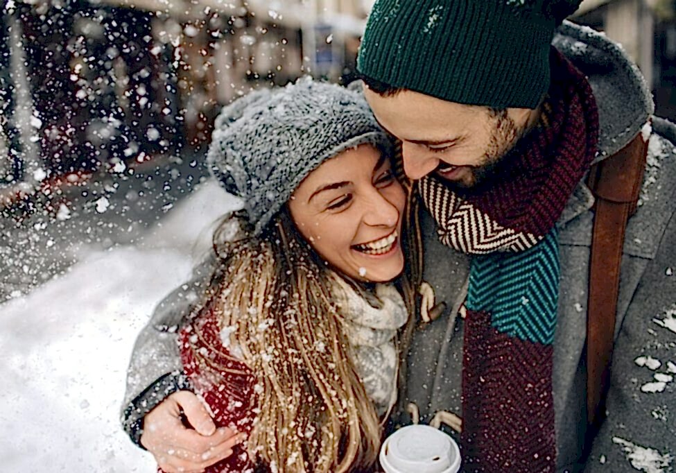 happy couple winter wedding in Toronto